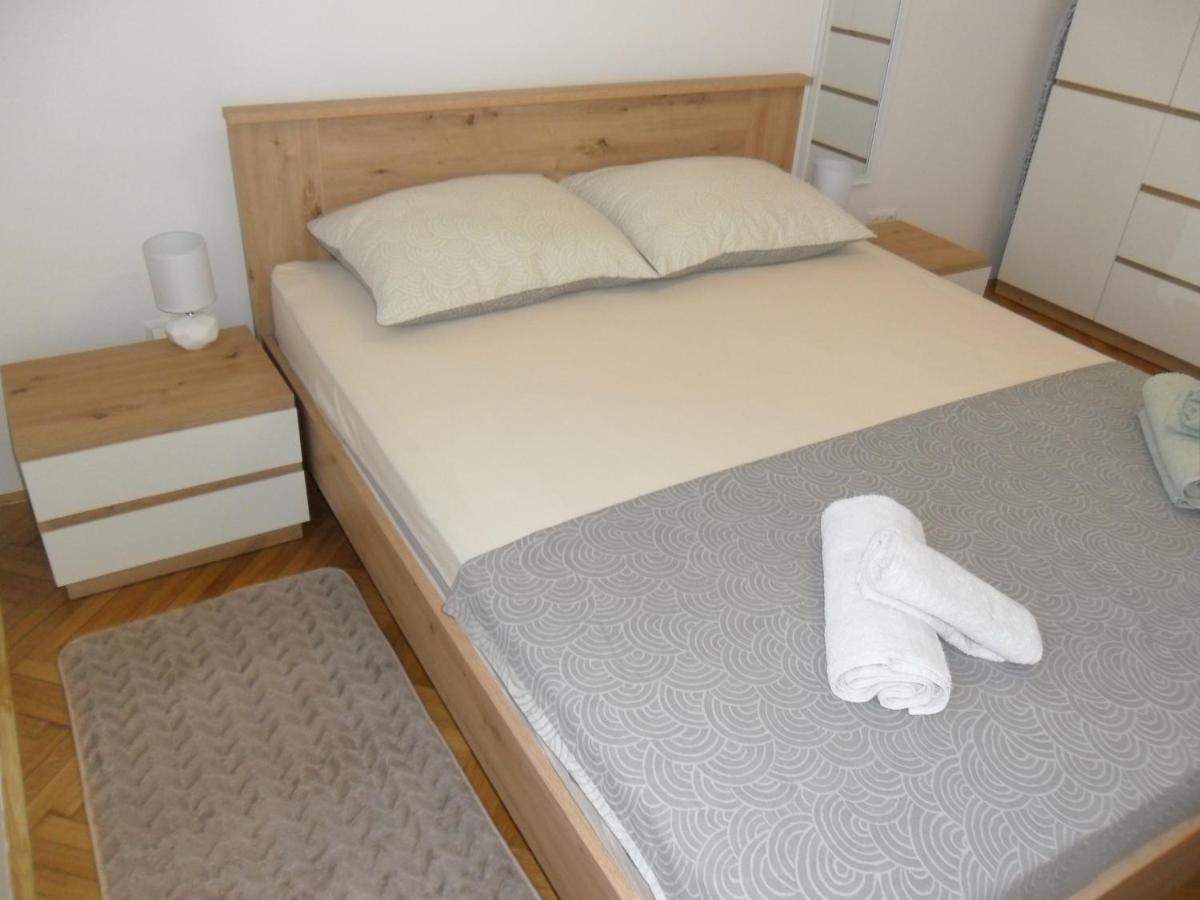Apartman Ljubica Трогир Экстерьер фото